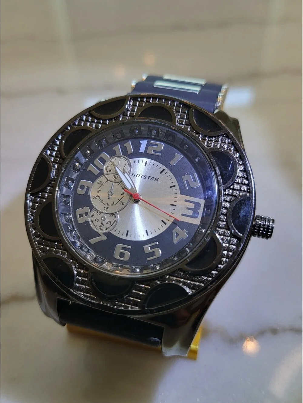 Bling Hotstar Mens Quartz Watch Working NewBattery 52mm Working Black & Silver